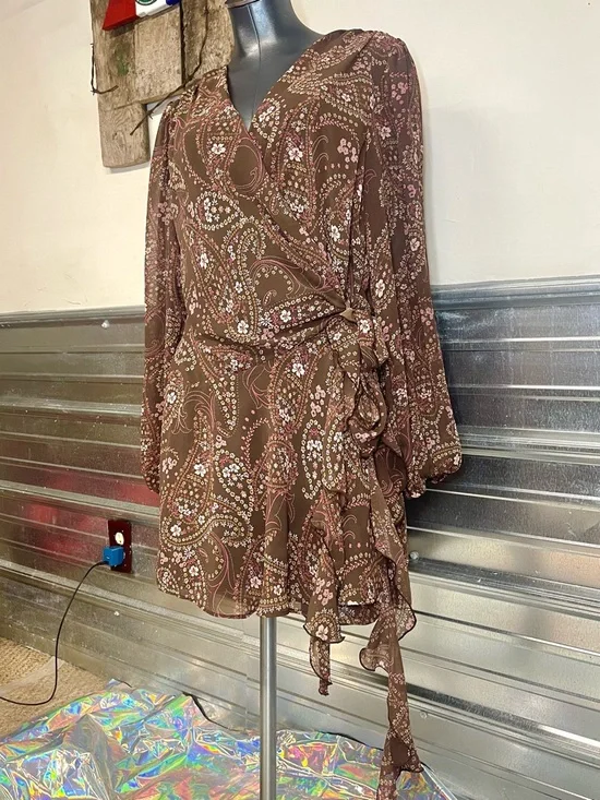 Abercrombie & Fitch Paisley Wrap Dress Brown Pink Floral Ruffle Hem Boho Women’s - Picture 3 of 13